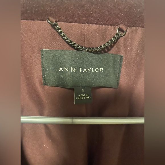 Ann Taylor Plum dress coat with tie size small - Picture 2 of 4
